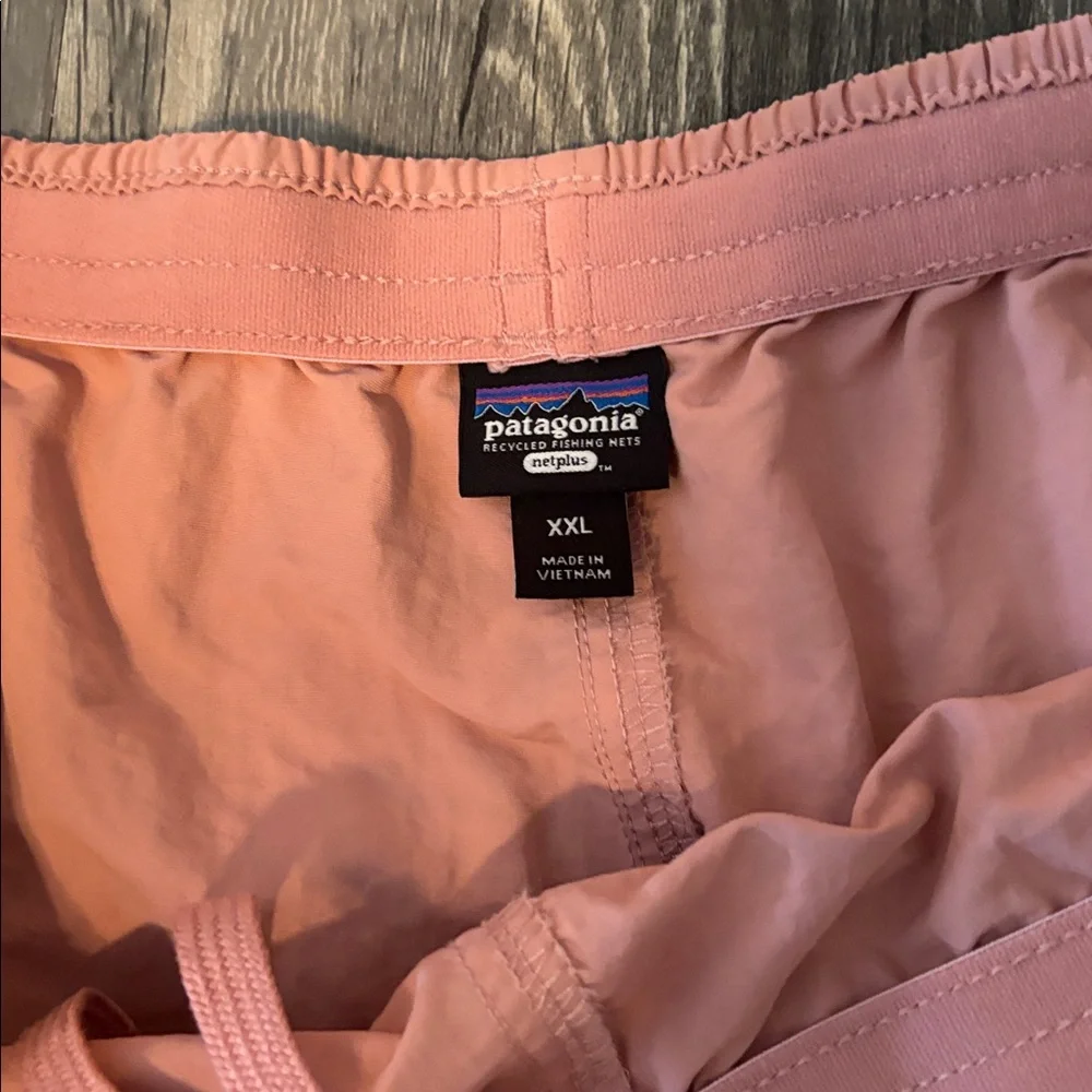 Patagonia Women's Athletic Peach Shorts - Picture 3 of 7